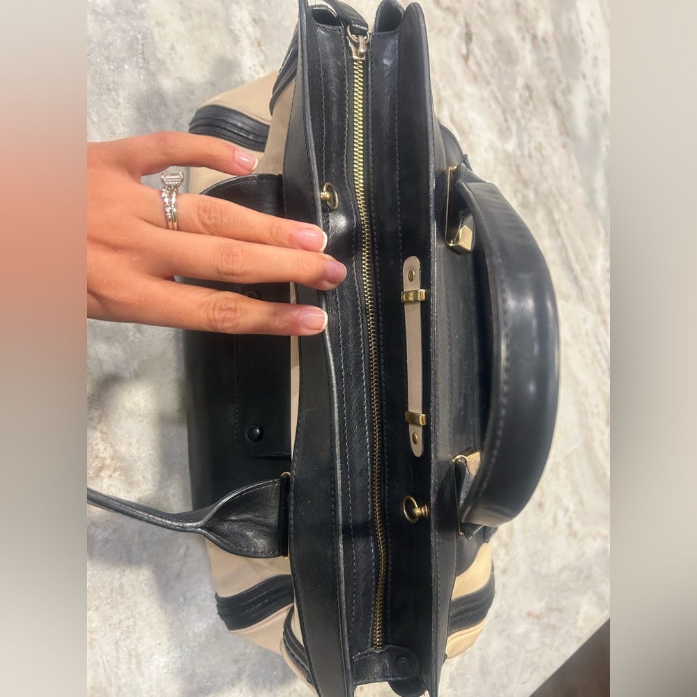 Chloe Handbag - Picture 8 of 13